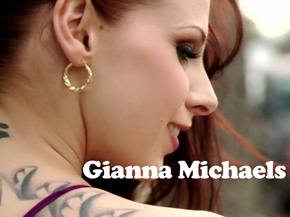 Gianna Michaels offers an ass plan with her to a stranger 1