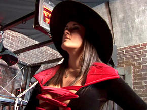 FREE HD VIDEO: A couple sees a luscious witch arrive for Halloween 2